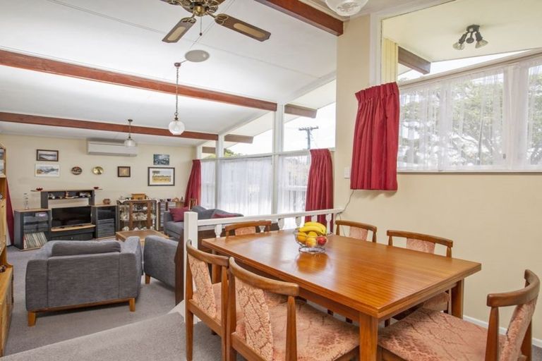 Photo of property in 24 Freyberg Street, Solway, Masterton, 5810