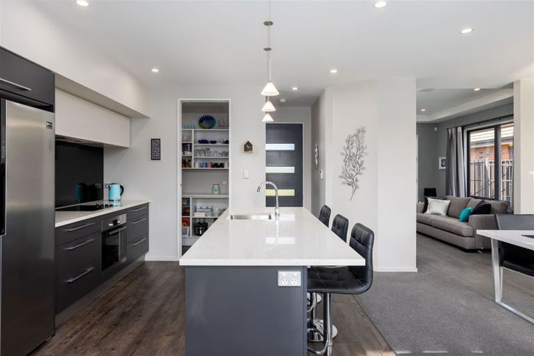 Photo of property in 21 Fernham Way, Rolleston, 7615