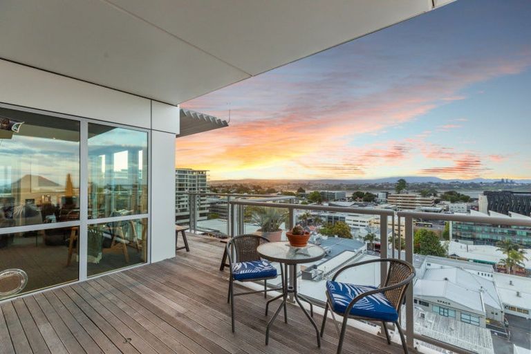 Photo of property in 15/72a Devonport Road, Tauranga, 3110
