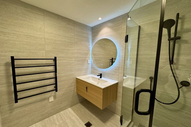 Photo of property in 40c Centorian Drive, Windsor Park, Auckland, 0632