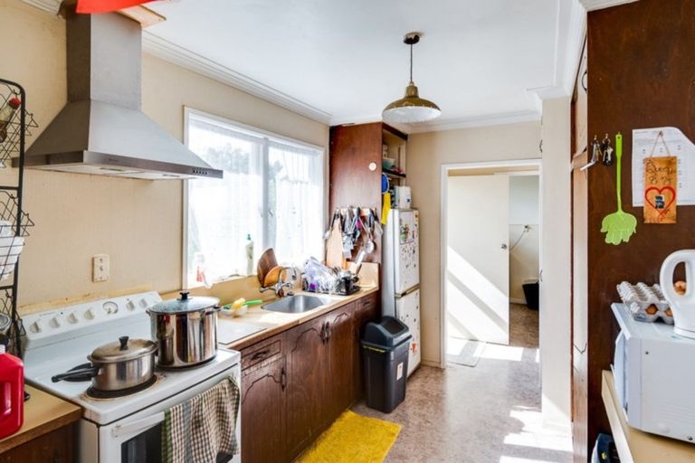 Photo of property in 405 Huia Street, Camberley, Hastings, 4120