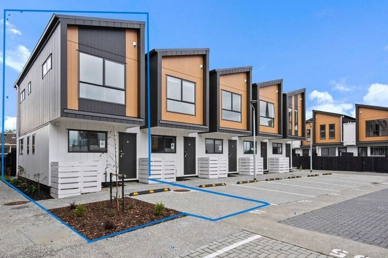 Photo of property in 21 Red Arches Road, Henderson, Auckland, 0610