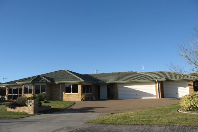 Photo of property in 21 Bramley Drive, Rototuna, Hamilton, 3210