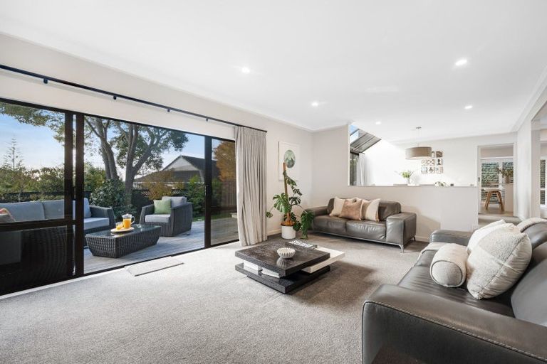 Photo of property in 202 Whitford Road, Shamrock Park, Auckland, 2016