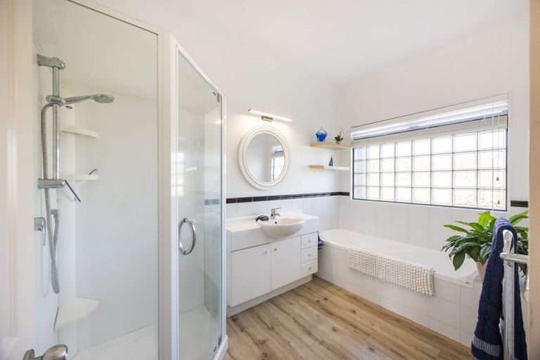 Photo of property in 29 Clearview Drive, Milson, Palmerston North, 4414