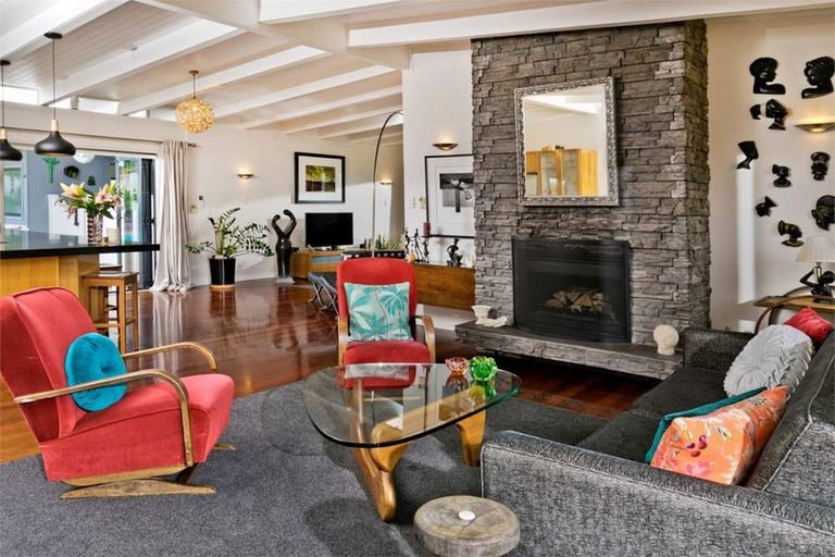 Photo of property in 53a Greenhithe Road, Greenhithe, Auckland, 0632