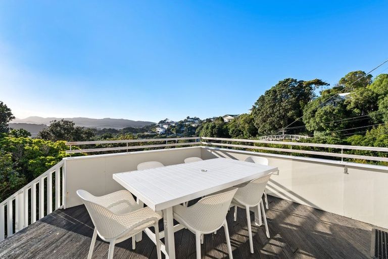 Photo of property in 82 Mortimer Terrace, Brooklyn, Wellington, 6021