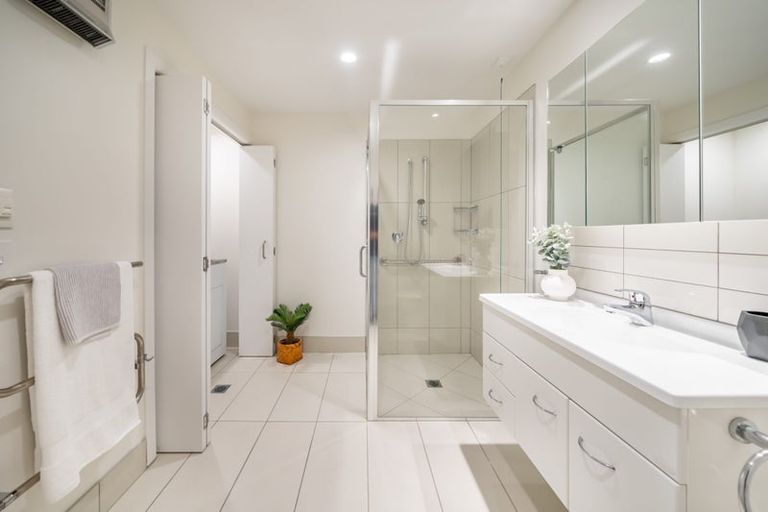 Photo of property in Bob Scott Village, 25 Graham Street, Petone, Lower Hutt, 5012