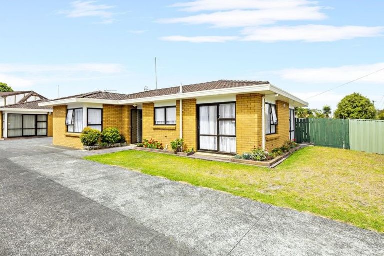 Photo of property in 1/87 Victoria Road, Papatoetoe, Auckland, 2025