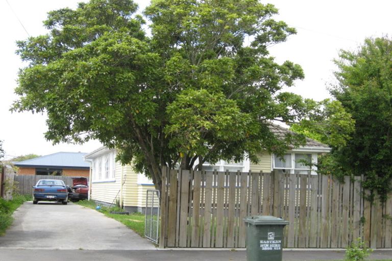 Photo of property in 26 Flay Crescent, Burnside, Christchurch, 8053