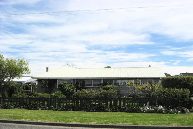 Photo of property in 3 Montgomery Street, Cheviot, 7310