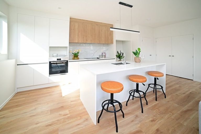 Photo of property in 4/29 Tudor Road, Henderson, Auckland, 0610