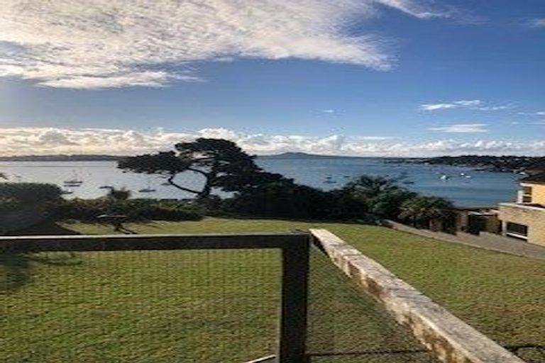 Photo of property in 35 Takutai Avenue, Half Moon Bay, Auckland, 2012