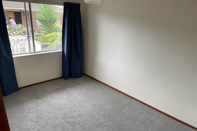 Photo of property in 47 Tirimoana Road, Te Atatu South, Auckland, 0602