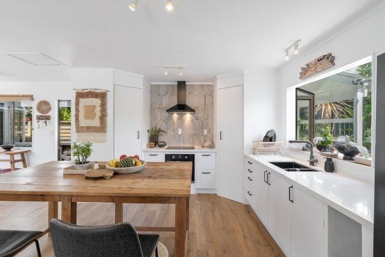 Photo of property in 10 Gallagher Drive, Tairua, 3508