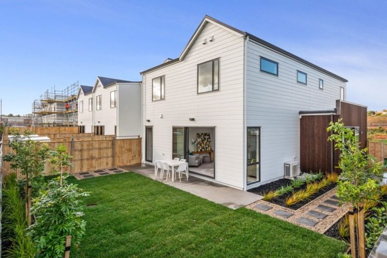 Photo of property in 1 Cambie Avenue, Red Beach, 0932