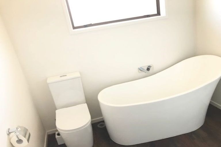 Photo of property in 2/5 Francis Street, Hauraki, Auckland, 0622