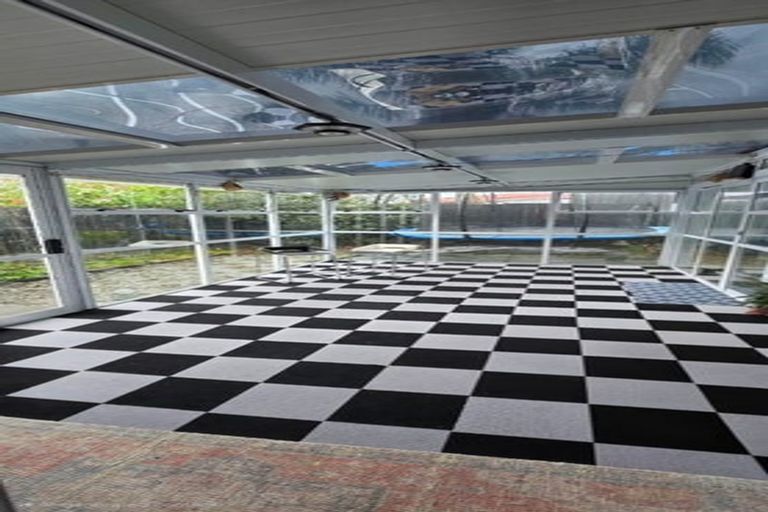 Photo of property in 140r Hepburn Road, Glendene, Auckland, 0602