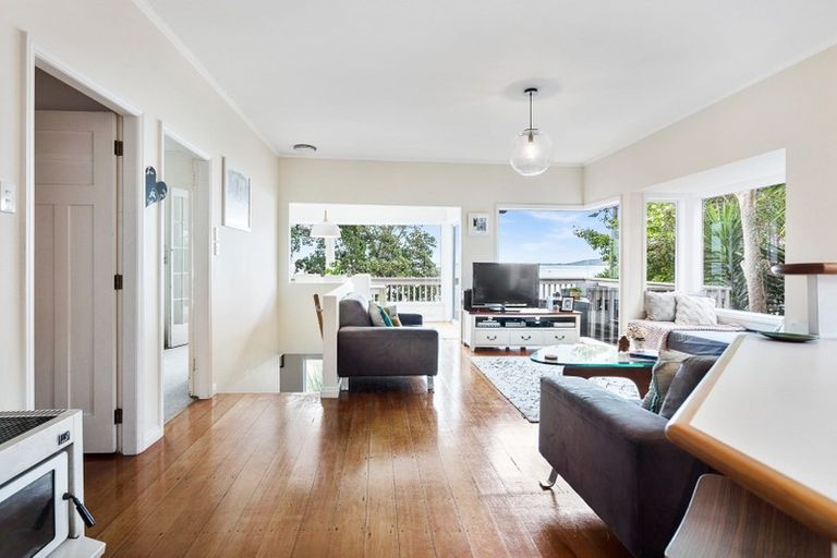 Photo of property in 136 Beach Road, Onerahi, Whangarei, 0110