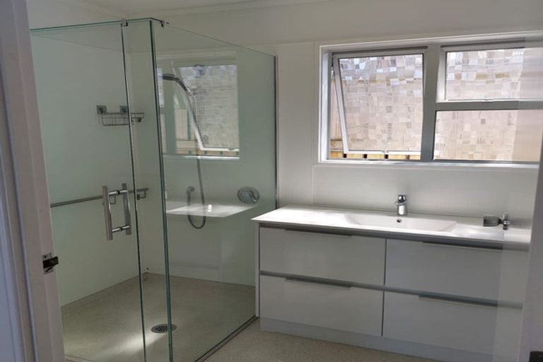 Photo of property in 403 Devon Street West, Lynmouth, New Plymouth, 4310