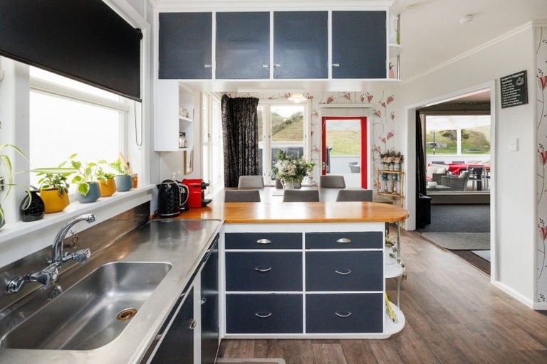 Photo of property in 69 Ongo Road, Hunterville, 4730