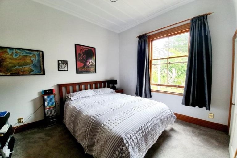 Photo of property in 286 Main Road, Tawa, Wellington, 5028