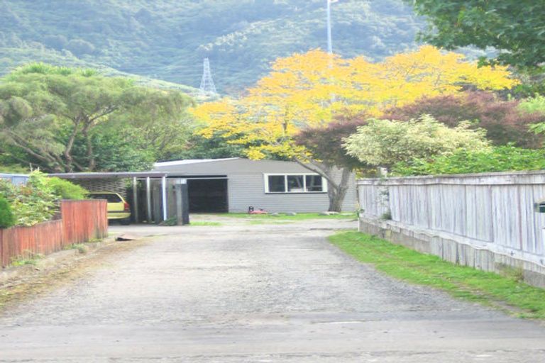 Photo of property in 43 Clouston Park Road, Clouston Park, Upper Hutt, 5018