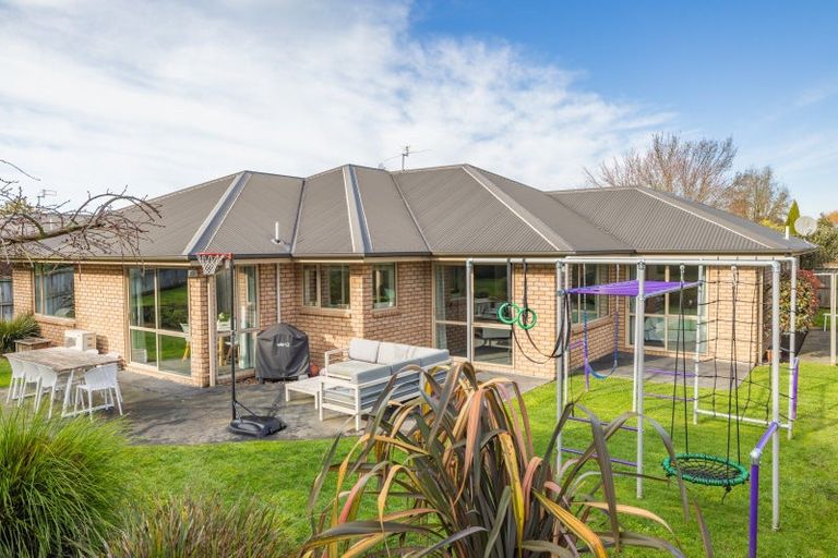 Photo of property in 49 Birkdale Drive, Shirley, Christchurch, 8061