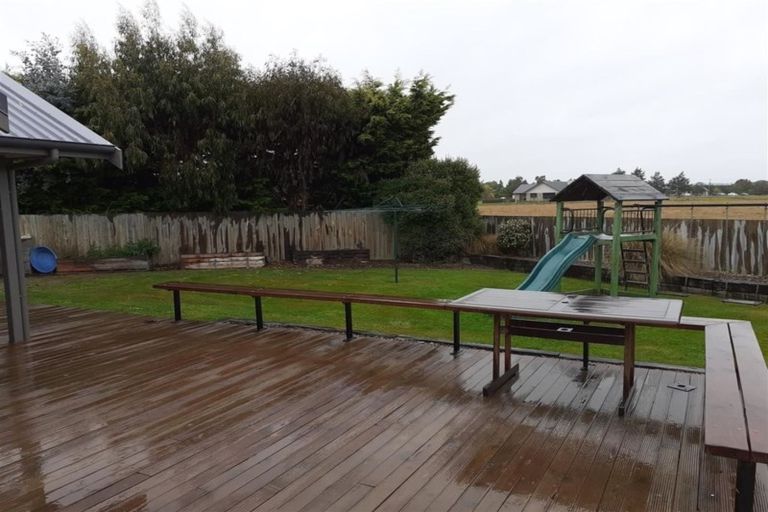 Photo of property in 25 Riversdale-waikaia Road, Riversdale, 9776