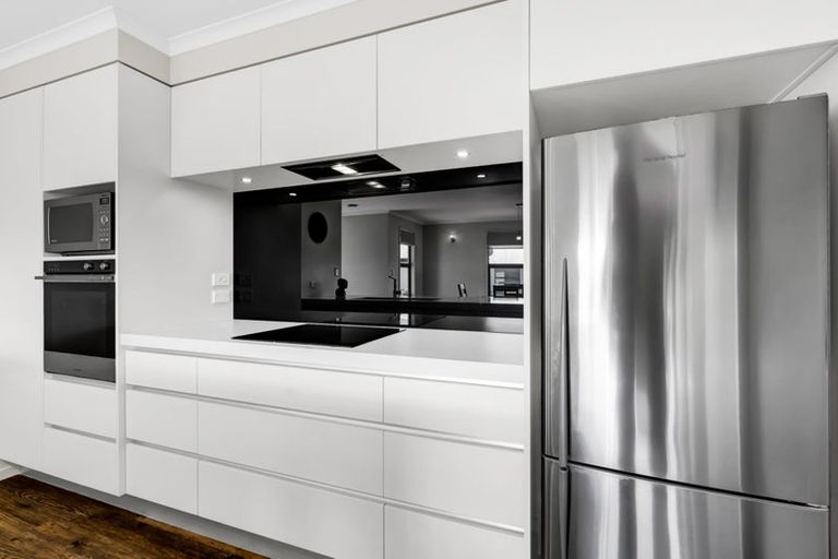 Photo of property in 49 Links Drive, Waiwhakaiho, New Plymouth, 4312