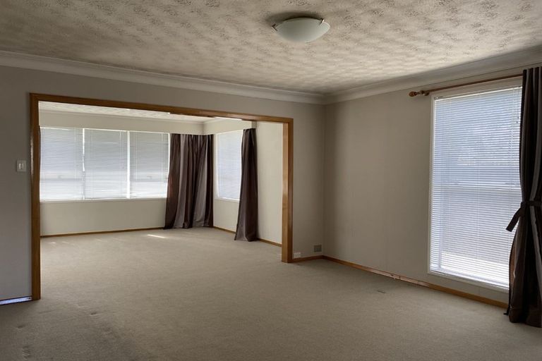 Photo of property in 17 Ellen Street, Manurewa East, Auckland, 2102