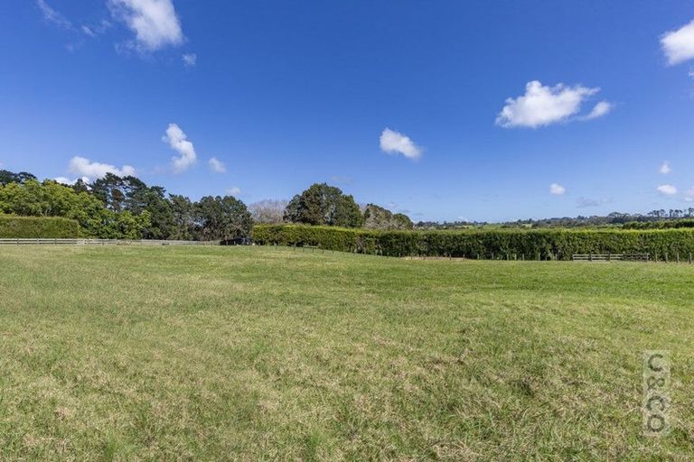 Photo of property in 88 Taupaki Road, Taupaki, Henderson, 0782