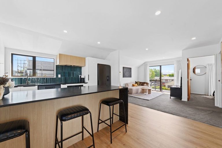 Photo of property in 3/129 Clarence Street, Riccarton, Christchurch, 8011