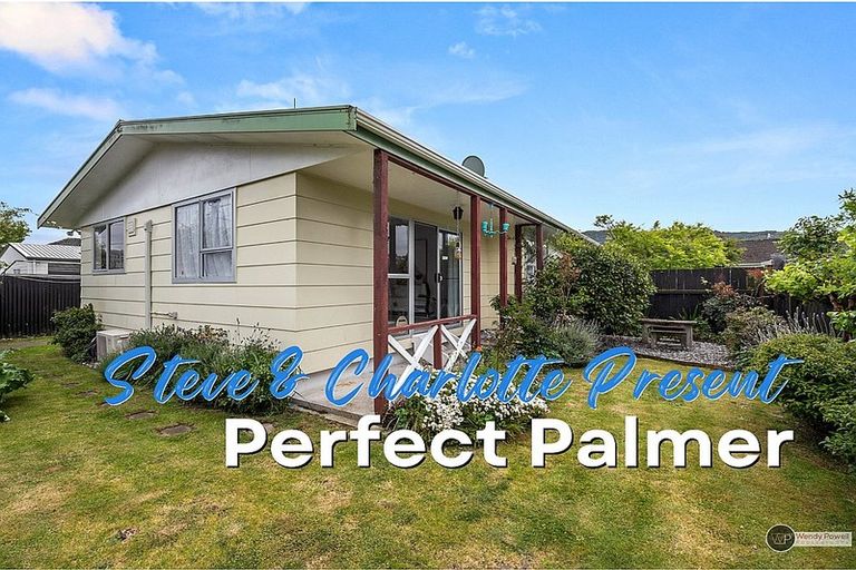 Photo of property in 38b Palmer Crescent, Silverstream, Upper Hutt, 5019