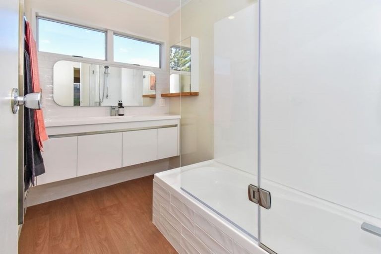 Photo of property in 77 Opaheke Road, Opaheke, Papakura, 2113