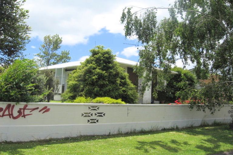 Photo of property in 23 Jupiter Street, Rosehill, Papakura, 2113