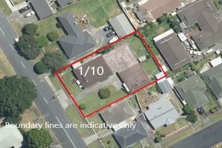 Photo of property in 1/10 Opaheke Road, Papakura, 2110