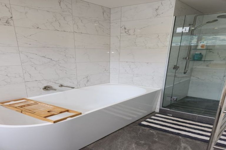 Photo of property in 7a Lesley Grove, Waikanae, 5036