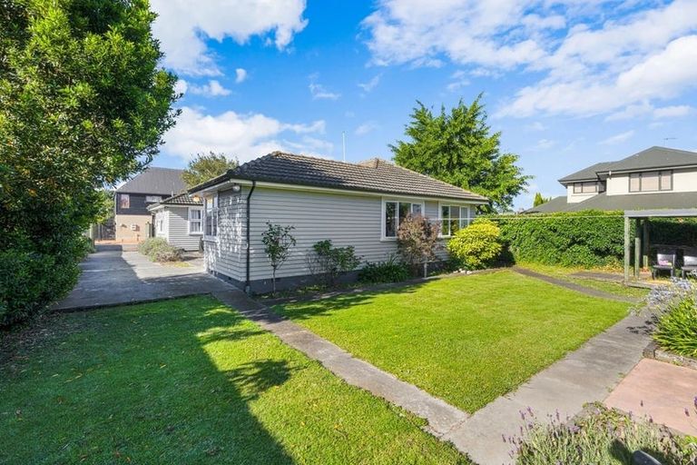 Photo of property in 1/70 Peer Street, Upper Riccarton, Christchurch, 8041