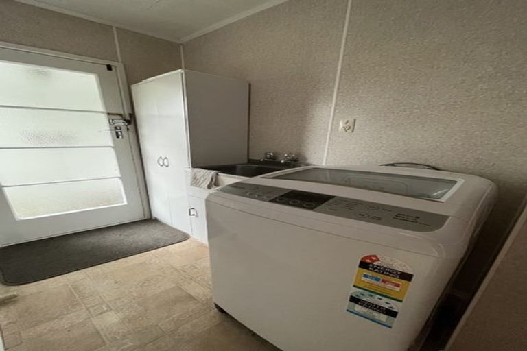 Photo of property in 51a Mana View Road, Paremata, Porirua, 5026