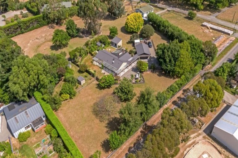 Photo of property in 12 Innerwell Lane, Ashhurst, Palmerston North, 4470