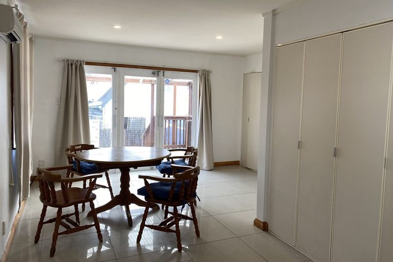 Photo of property in 87 Hillsborough Road, Hillsborough, Auckland, 1042