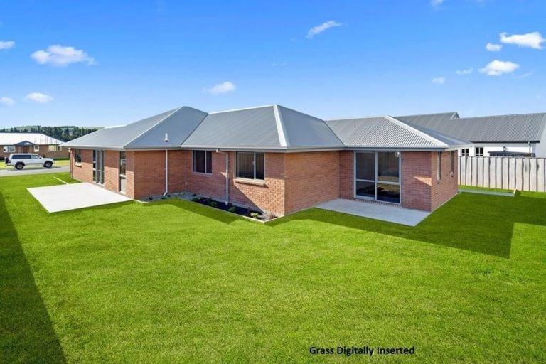 Photo of property in 8 Denton Street, Amberley, 7410