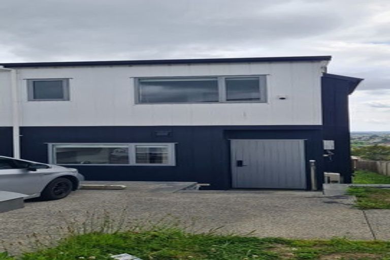 Photo of property in 15a Crestview Rise, Papakura, 2110