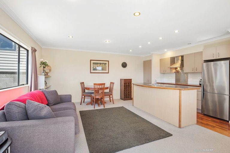 Photo of property in 96a Montgomery Avenue, Karori, Wellington, 6012