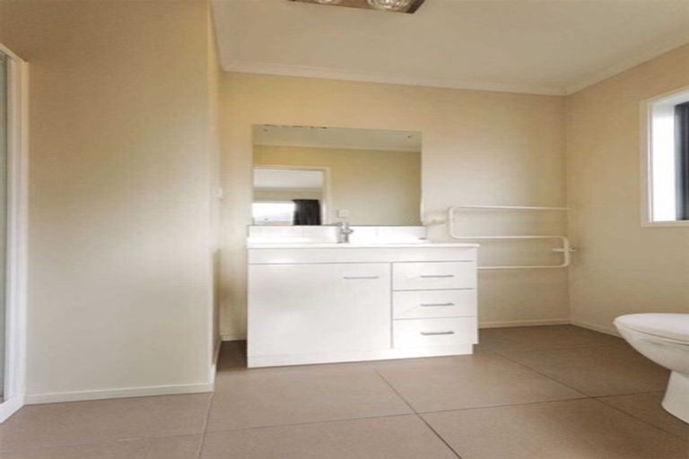 Photo of property in 8 Webster Road, Wigram, Christchurch, 8042