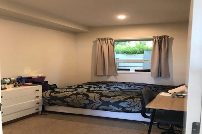 Photo of property in 35a Herald Street, Berhampore, Wellington, 6023