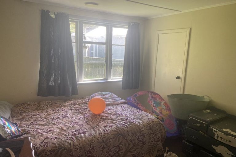 Photo of property in 44 Glenpark Avenue, Frankleigh Park, New Plymouth, 4310