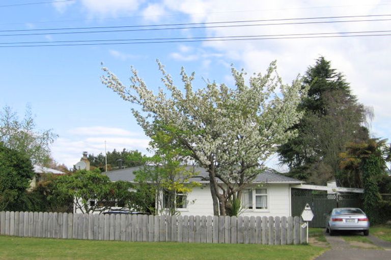 Photo of property in 42 Fairview Road, Western Heights, Rotorua, 3015