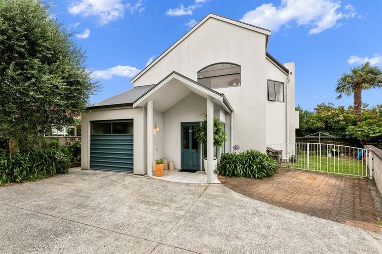 Photo of property in 36 Lloyd Street, Parkvale, Tauranga, 3112